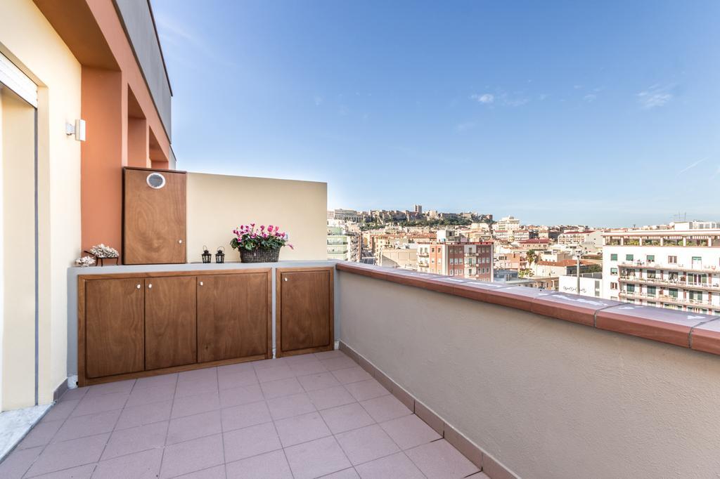 Ferienwohnung Elafi Penthouse Cagliari Exterior foto